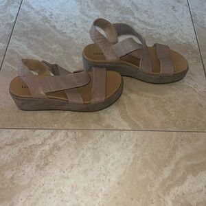 lucky brand strapped flatform